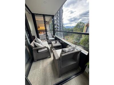 Apartamento de 2 alcobas en venta en Loma De Las Brujas, Envigado, 75 m² · foto 3 de 12