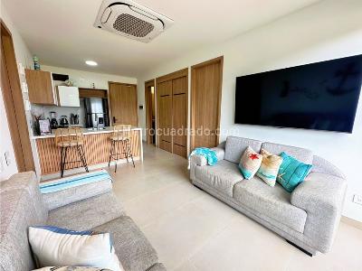 Apartamento de 2 alcobas en venta en Bahia Kristal, Cartagena, 83 m² · foto 2 de 14