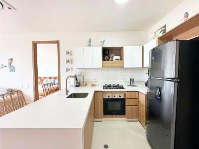 Apartamento de 2 alcobas en venta en Bahia Kristal, Cartagena, 83 m² · foto 5 de 14
