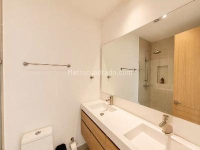 Apartamento de 2 alcobas en venta en Bahia Kristal, Cartagena, 80 m² · foto 9 de 17