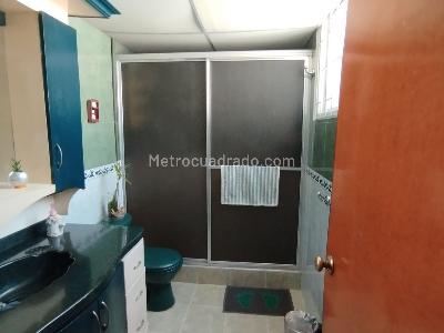 Casa de 5 alcobas en venta en Santa Isabel Sur, Bogotá, 250 m² · foto 9 de 15
