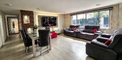Apartamento de 3 alcobas en venta en Conjunto Residencial Multifamiliar Colon, Bogotá, 81 m² · foto 2 de 16