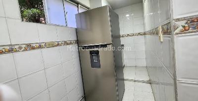 Apartamento de 3 alcobas en venta en Conjunto Residencial Multifamiliar Colon, Bogotá, 81 m² · foto 4 de 16