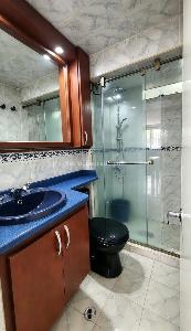 Apartamento de 3 alcobas en venta en Conjunto Residencial Multifamiliar Colon, Bogotá, 81 m² · foto 6 de 16