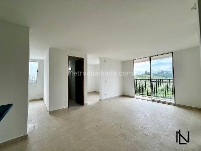 Apartamento de 3 alcobas en venta en El Porvenir, Rionegro, 49 m² · foto 2 de 20