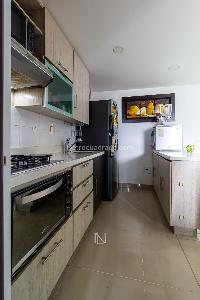 Apartamento de 3 alcobas en venta en Las Lomitas, Sabaneta, 76 m² · foto 7 de 17