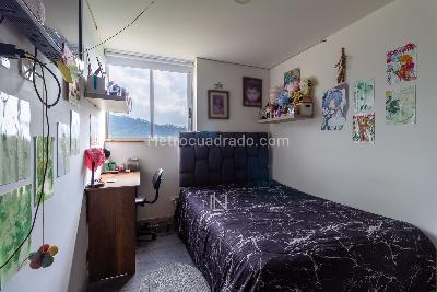 Apartamento de 3 alcobas en venta en Las Lomitas, Sabaneta, 76 m² · foto 12 de 17