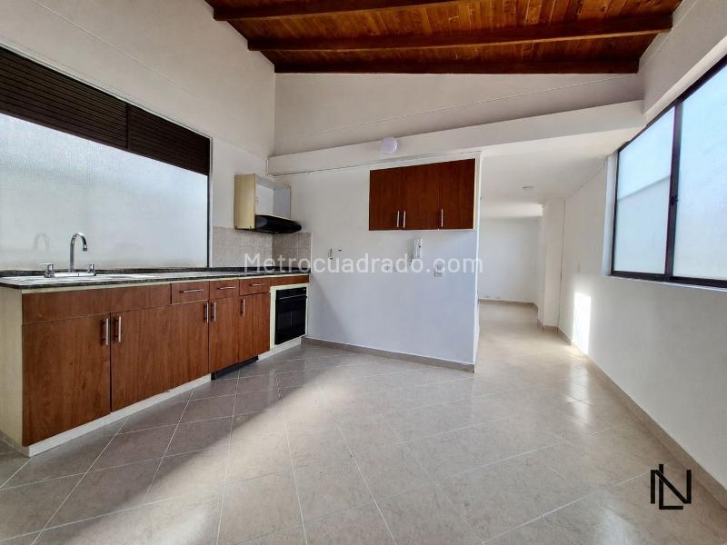 Piso – Envigado, Valle de Aburrá - Vista 2