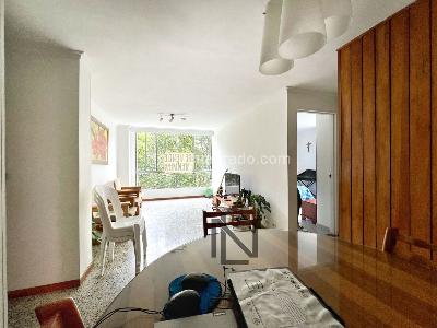 Apartamento de 3 alcobas en venta en La Frontera, Envigado, 86 m² · foto 4 de 17