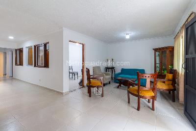 Casa de 4 alcobas en venta en Loma De Los Mesa, Envigado, 151 m² · foto 2 de 20