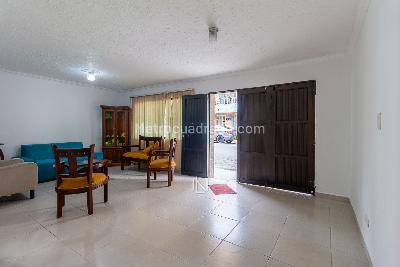 Casa de 4 alcobas en venta en Loma De Los Mesa, Envigado, 151 m² · foto 3 de 20