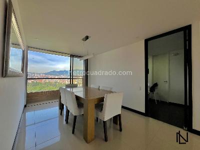 Apartamento de 3 alcobas en venta en Loma De Los Balsos, Medellín, 130 m² · foto 11 de 20