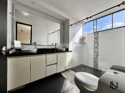 Apartamento de 3 alcobas en venta en Loma De Los Balsos, Medellín, 130 m² · foto 16 de 20