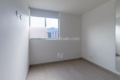 Apartamento de 3 alcobas en venta en Prados De Sabaneta, Sabaneta, 89 m² · foto 13 de 15