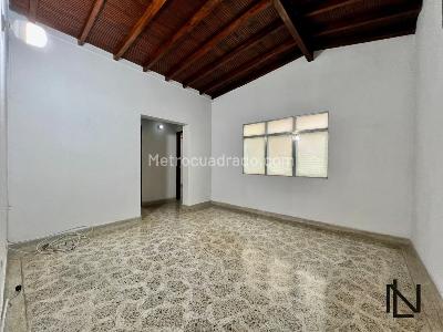 Casa de 5 alcobas en venta en Los Colores, Medellín, 200 m² · foto 11 de 19