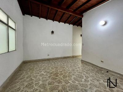 Casa de 5 alcobas en venta en Los Colores, Medellín, 200 m² · foto 15 de 19