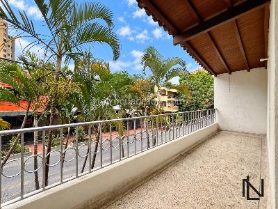 Casa de 5 alcobas en venta en Los Colores, Medellín, 200 m² · foto 4 de 19