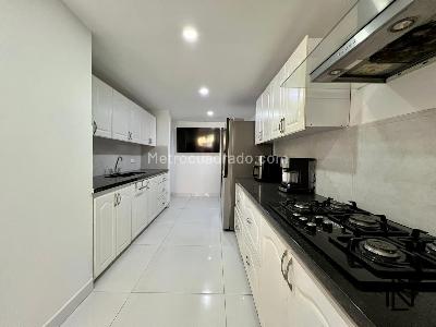Apartamento de 4 alcobas en venta en San Lucas, Medellín, 198 m² · foto 5 de 20