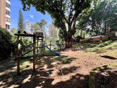 Apartamento de 4 alcobas en venta en San Lucas, Medellín, 198 m² · foto 20 de 20