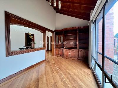 Casa de 4 alcobas en venta en Los Balsos No 2, Medellín, 217 m² · foto 12 de 20