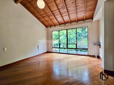 Casa de 4 alcobas en venta en Los Balsos No 2, Medellín, 217 m² · foto 13 de 20