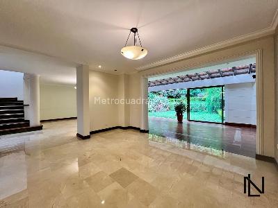 Casa de 4 alcobas en venta en Los Balsos No 2, Medellín, 217 m² · foto 4 de 20