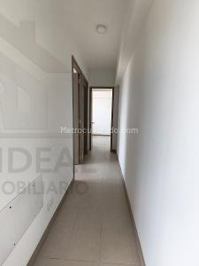Apartamento de 2 alcobas en venta en San Nicolas, Rionegro, 68 m² · foto 7 de 18