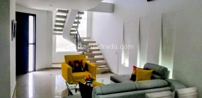 Casa de 4 alcobas en venta en Girardot, Girardot, 150 m² · foto 3 de 20