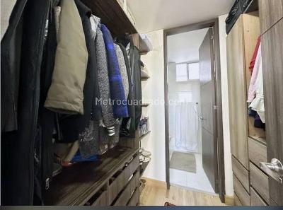 Apartamento de 3 alcobas en venta en Colina Campestre, Bogotá, 119 m² · foto 14 de 17