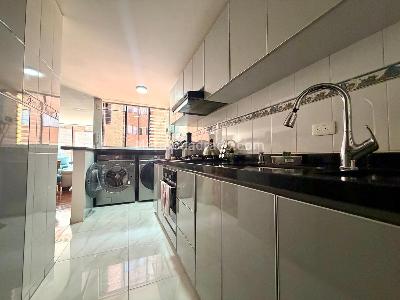 Apartamento de 3 alcobas en venta en Pontevedra, Bogotá, 88 m² · foto 8 de 20