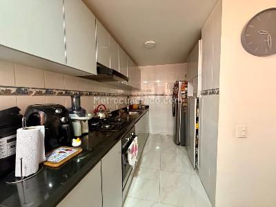 Apartamento de 3 alcobas en venta en Pontevedra, Bogotá, 88 m² · foto 9 de 20