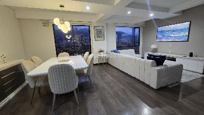 Apartamento de 3 alcobas en venta en Cedritos Central, Bogotá, 200 m² · foto 2 de 20