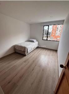 Casa de 5 alcobas en venta en Colina Campestre, Bogotá, 240 m² · foto 18 de 20