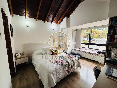 Casa de 4 alcobas en venta en Los Naranjos, Medellín, 220 m² · foto 16 de 19