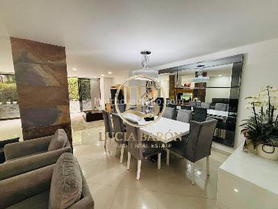 Casa de 4 alcobas en venta en Los Naranjos, Medellín, 220 m² · foto 4 de 19