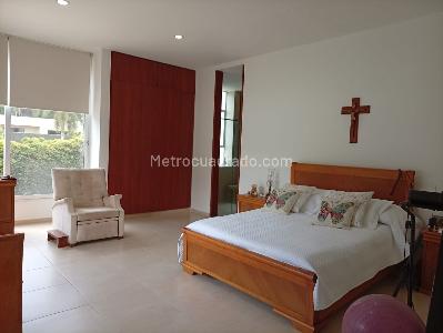 Casa de 4 alcobas en venta en La Riverita, Cali, 382 m² · foto 10 de 20