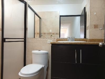 Casa de 4 alcobas en venta en El Cedro, Cali, 258 m² · foto 6 de 17