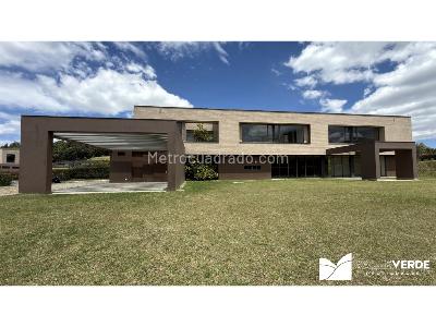 Casa de 3 alcobas en venta en Las Palmas, Medellín, 433 m² · foto 2 de 20