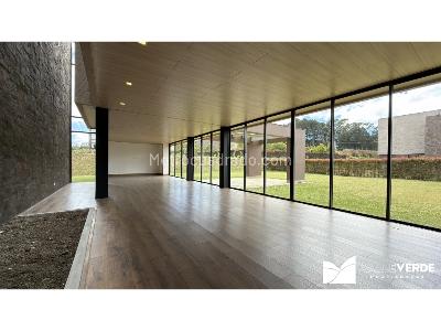 Casa de 3 alcobas en venta en Las Palmas, Medellín, 433 m² · foto 8 de 20