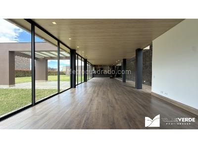 Casa de 3 alcobas en venta en Las Palmas, Medellín, 433 m² · foto 10 de 20