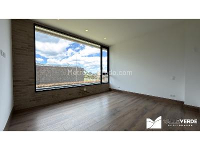 Casa de 3 alcobas en venta en Las Palmas, Medellín, 433 m² · foto 17 de 20