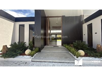Casa de 3 alcobas en venta en Llanogrande, Rionegro, 690 m² · foto 3 de 20