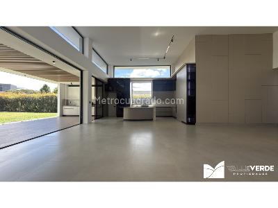 Casa de 3 alcobas en venta en Llanogrande, Rionegro, 690 m² · foto 6 de 20