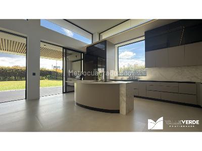 Casa de 3 alcobas en venta en Llanogrande, Rionegro, 690 m² · foto 7 de 20