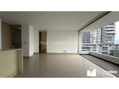 Apartamento de 3 alcobas en venta en El Poblado, Medellín, 90 m² · foto 4 de 16