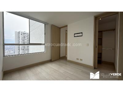 Apartamento de 3 alcobas en venta en El Poblado, Medellín, 90 m² · foto 8 de 16