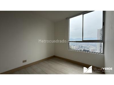 Apartamento de 3 alcobas en venta en El Poblado, Medellín, 90 m² · foto 12 de 16