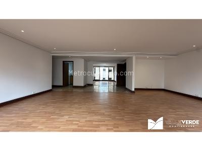 Apartamento de 4 alcobas en venta en Manila, Medellín, 220 m² · foto 5 de 20