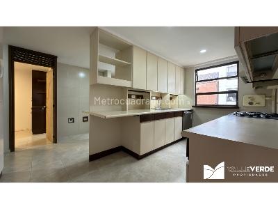 Apartamento de 4 alcobas en venta en Manila, Medellín, 220 m² · foto 6 de 20