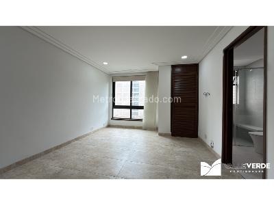 Apartamento de 3 alcobas en arriendo en Manila, Medellín, 245 m² · foto 11 de 19